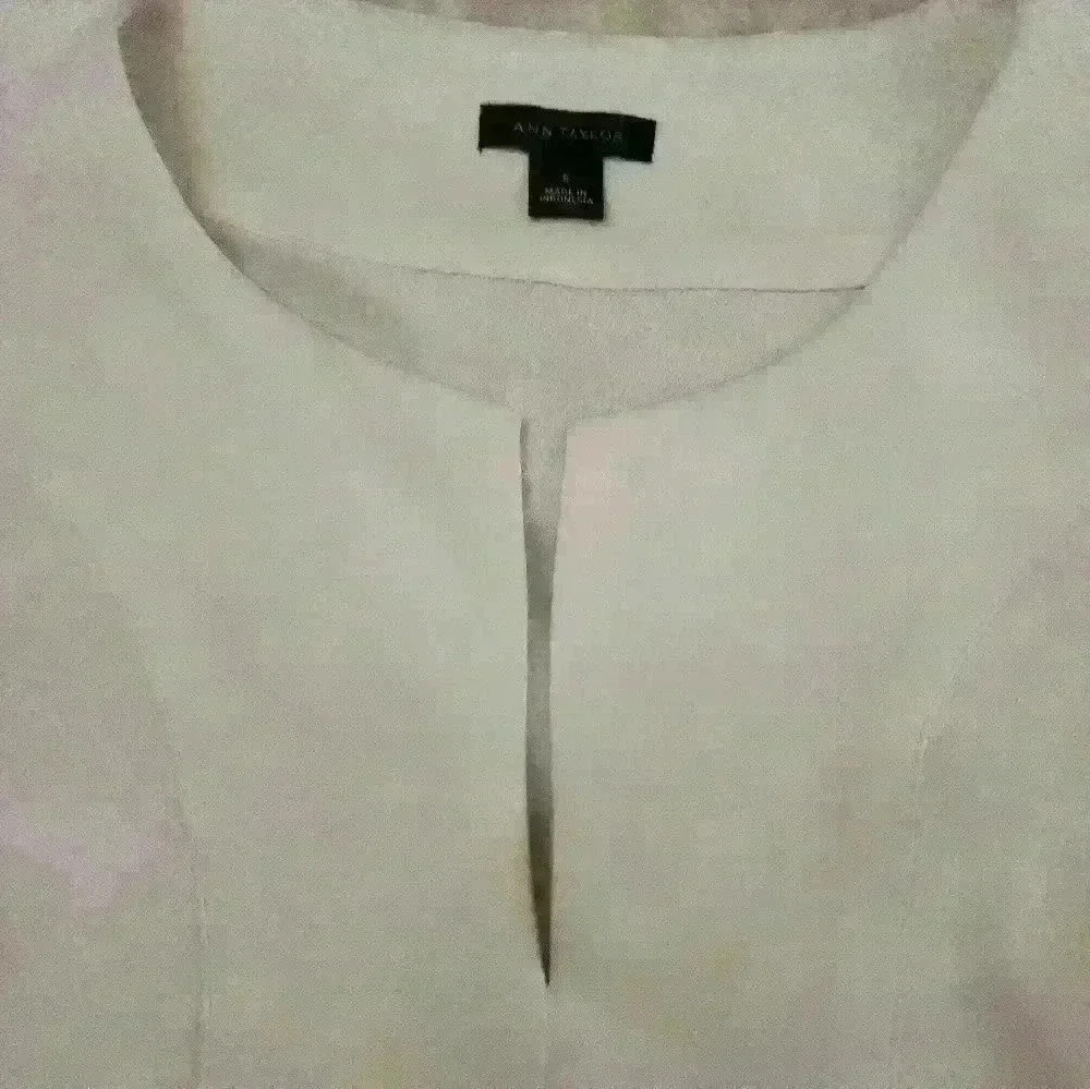 ANN TAYLOR TOP - Picture 2 of 3